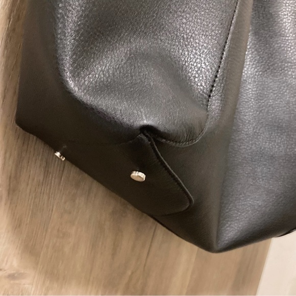 Venus Oversized Tote Bag ~ Reversible Black or Gold - Picture 5 of 5